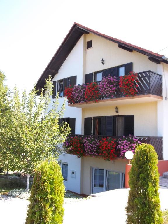 Apartments Bozic Grabovac  Exteriér fotografie
